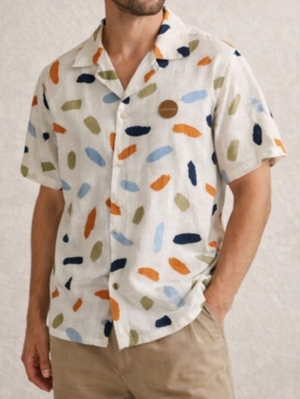 Common People Contour Abstract Print Short Sleeve Button-Up Shirt Small